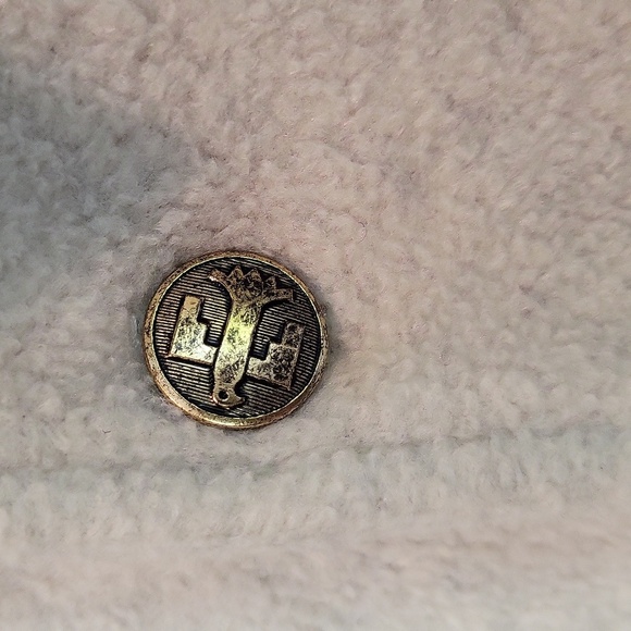 Vancouver Cream Pullover Fleece - Picture 4 of 9